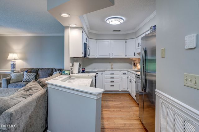 400 Sunset Drive Apt J45, Johnson City, TN 37604