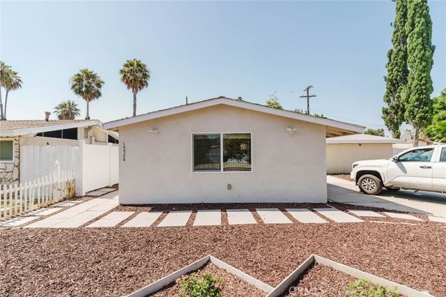 15526 Donmetz Street, Los Angeles, CA 91345