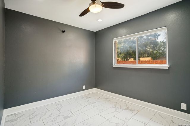 12302 Mapletree, San Antonio, TX 78249