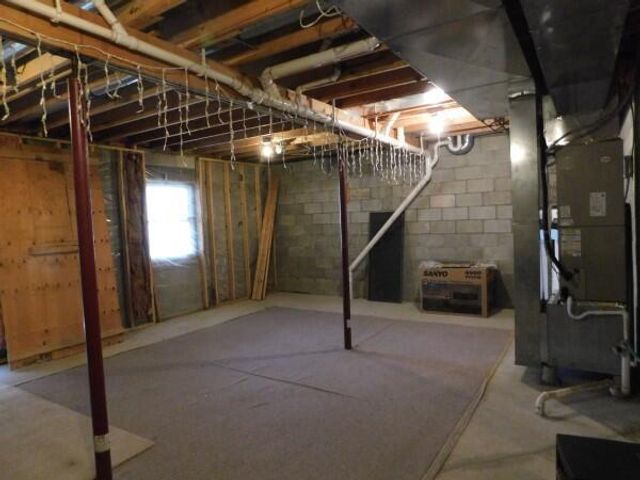 31044 Mays Road, Logan, OH 43138