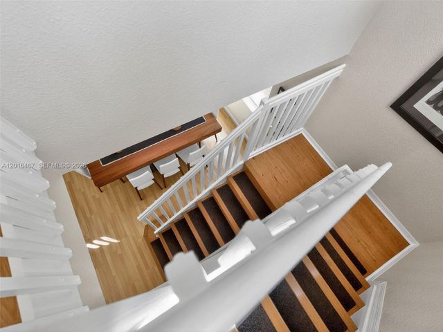 250 Conservation Dr, Weston, FL 33327