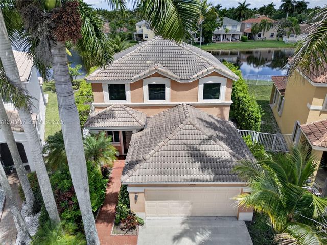 250 Conservation Dr, Weston, FL 33327