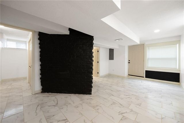 6821 BELLEFONTAINE Avenue, Kansas City, MO 64132