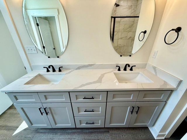 711 Flatrock LN, Chesapeake, VA 23320