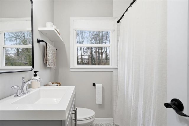 3470 Glensford Drive, Decatur, GA 30032