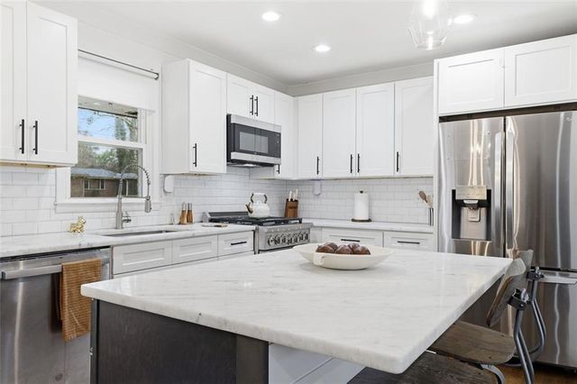 3470 Glensford Drive, Decatur, GA 30032