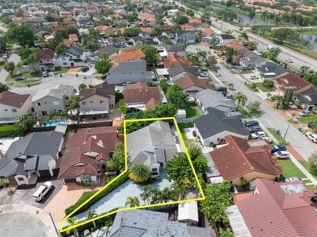 15642 SW 59th St, Miami, FL 33193