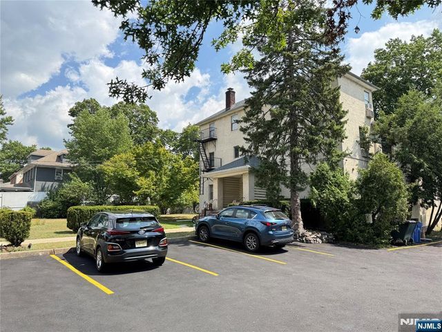 57 Brookway Avenue 2D, Englewood, NJ 07631