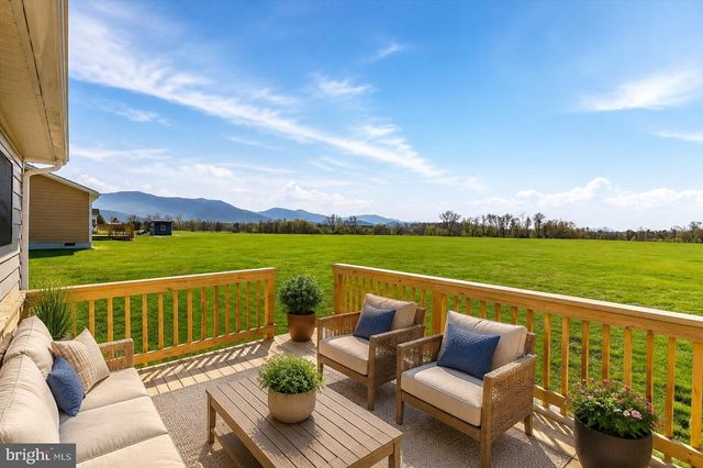 178 RESERVOIR AVE, Luray, VA 22835