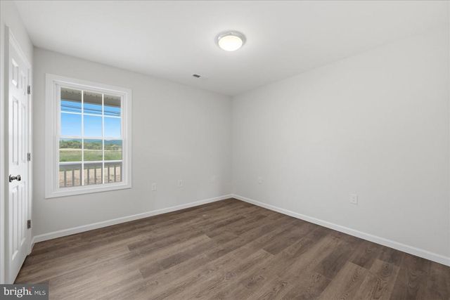 178 RESERVOIR AVE, Luray, VA 22835