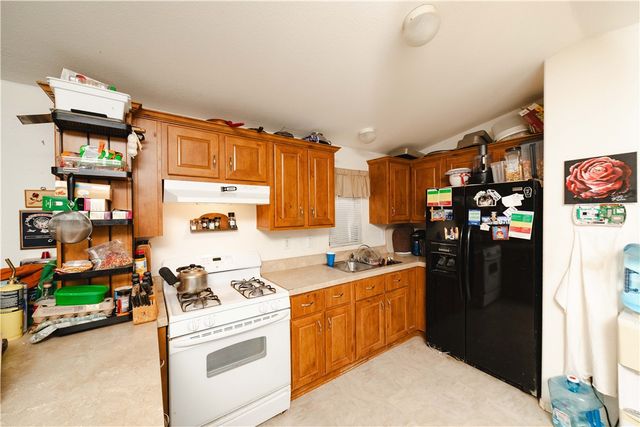 3854 N Davis Road, Golden Valley, AZ 86413