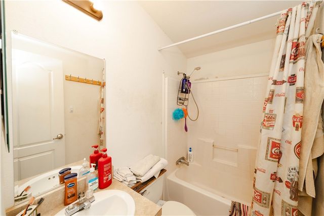 3854 N Davis Road, Golden Valley, AZ 86413