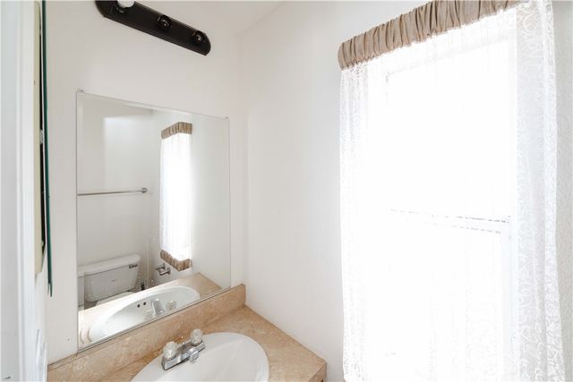 3854 N Davis Road, Golden Valley, AZ 86413