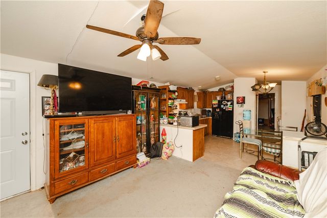 3854 N Davis Road, Golden Valley, AZ 86413