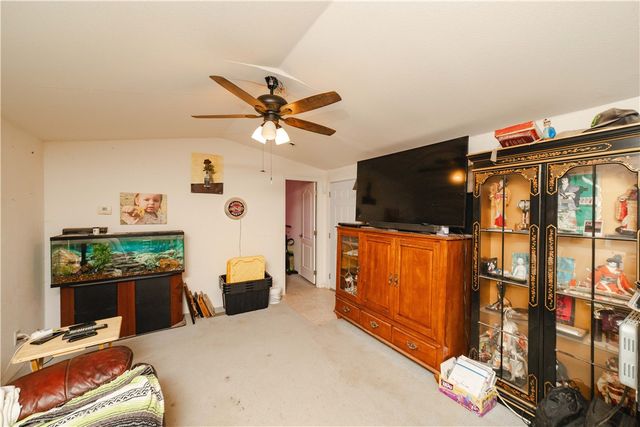 3854 N Davis Road, Golden Valley, AZ 86413