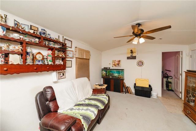 3854 N Davis Road, Golden Valley, AZ 86413