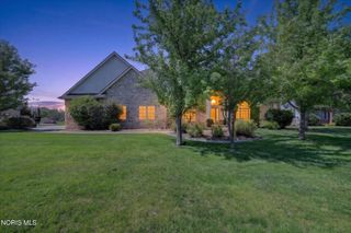 26555 W River Road, Perrysburg, OH 43551