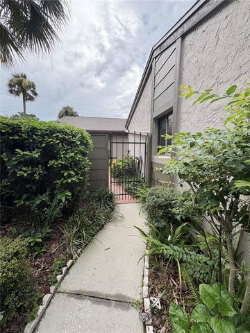 635 WOODRIDGE DR, Fern Park, FL 32730