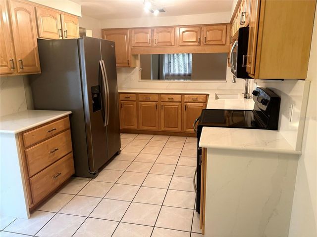 635 WOODRIDGE DR, Fern Park, FL 32730