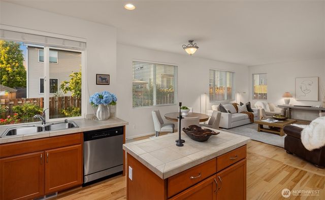 16009 24th Street E, Lake Tapps, WA 98391