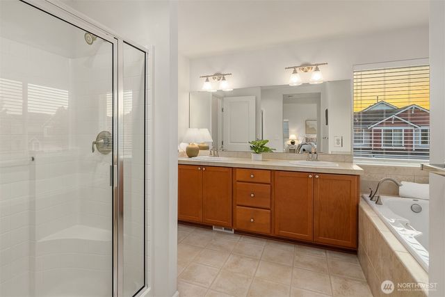 16009 24th Street E, Lake Tapps, WA 98391