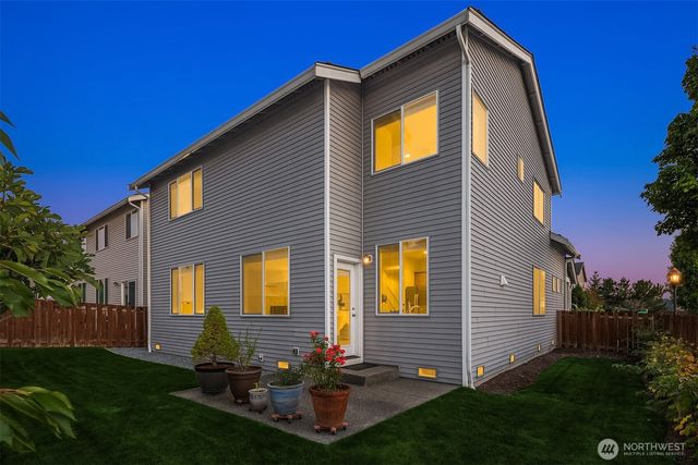 16009 24th Street E, Lake Tapps, WA 98391