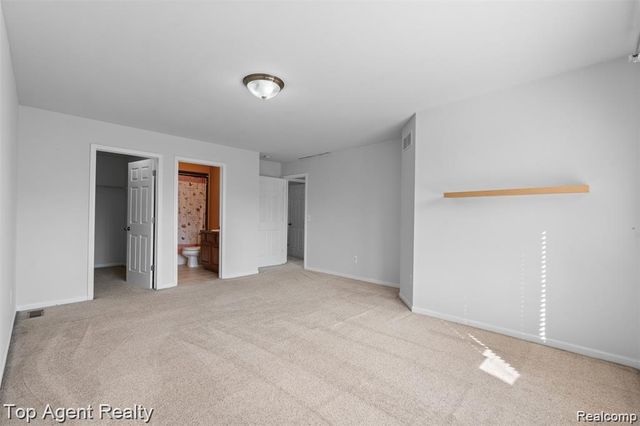 1066 Lorenzo Court, Troy, MI 48085