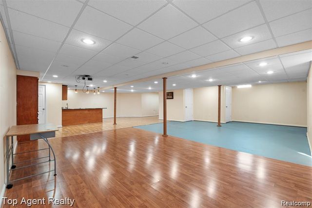 1066 Lorenzo Court, Troy, MI 48085