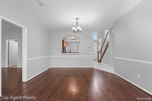 1066 Lorenzo Court, Troy, MI 48085