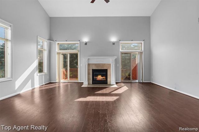 1066 Lorenzo Court, Troy, MI 48085