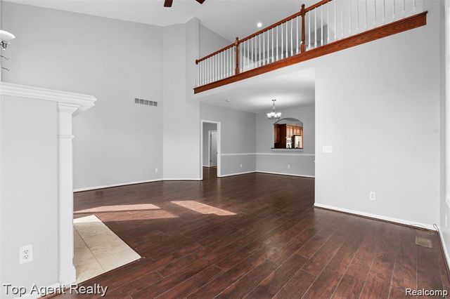 1066 Lorenzo Court, Troy, MI 48085