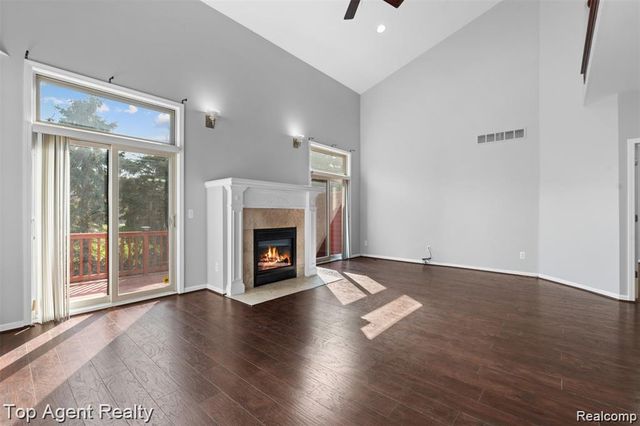 1066 Lorenzo Court, Troy, MI 48085