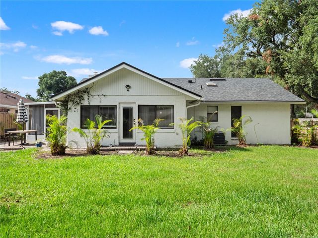 1829 CROWNWOOD DRIVE, Orlando, FL 32810