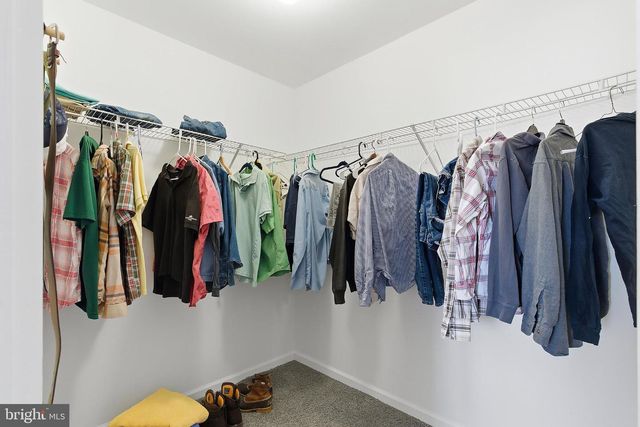 31 HILLCREST LN, Tuckerton, NJ 08087