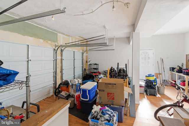 31 HILLCREST LN, Tuckerton, NJ 08087