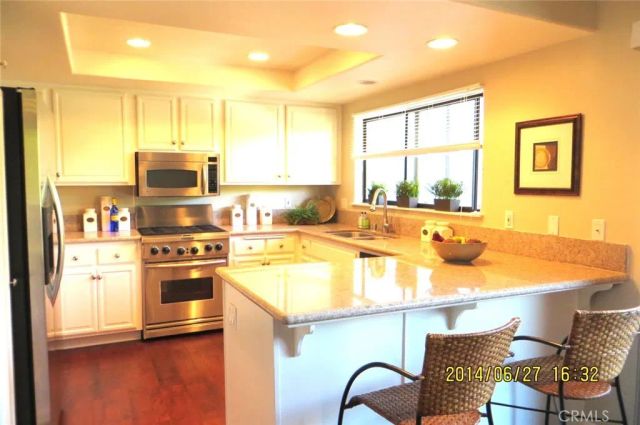 9 Marin Court, Manhattan Beach, CA 90266