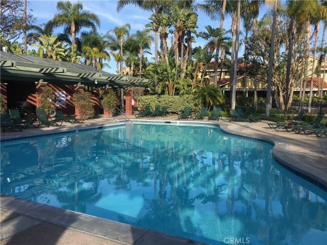 9 Marin Court, Manhattan Beach, CA 90266