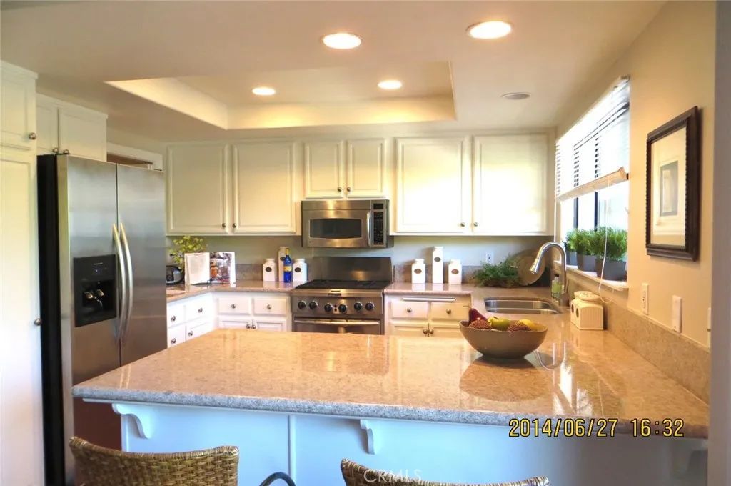 9 Marin Court, Manhattan Beach, CA 90266
