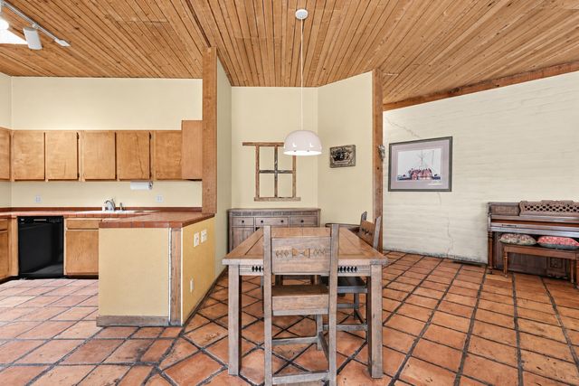 4908 Northern Trail NW, Albuquerque, NM 87120