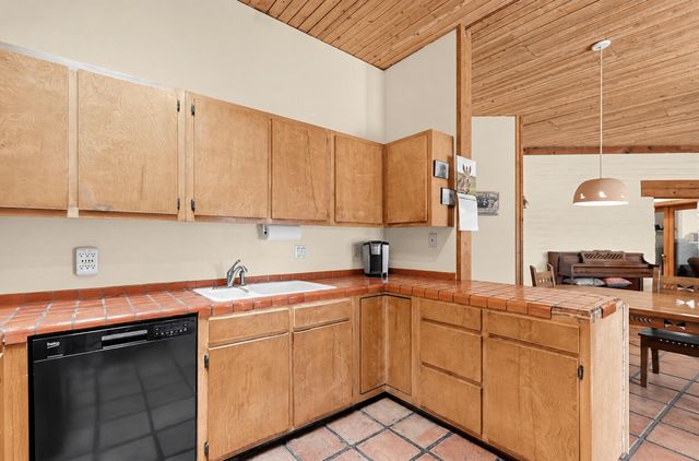 4908 Northern Trail NW, Albuquerque, NM 87120