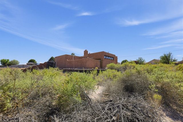 4908 Northern Trail NW, Albuquerque, NM 87120