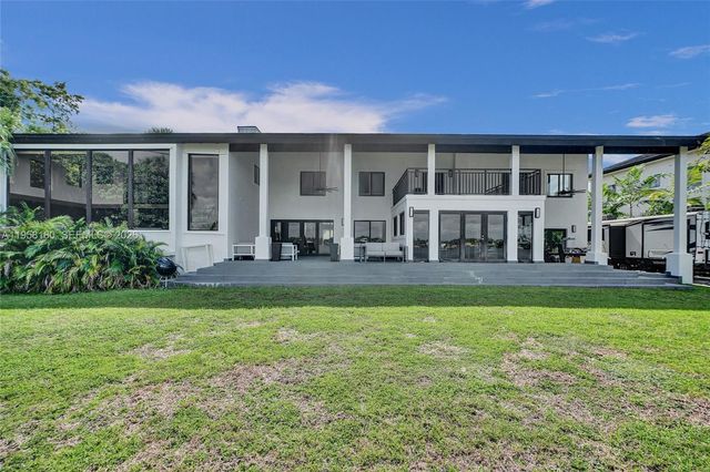 13724 SW 92nd Court, Miami, FL 33176