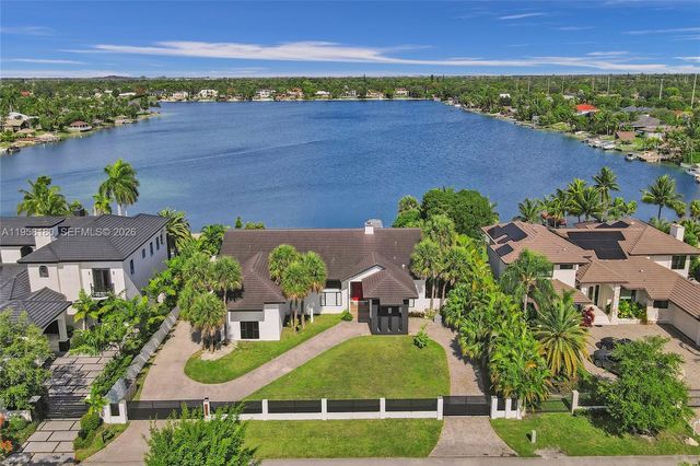 13724 SW 92nd Court, Miami, FL 33176