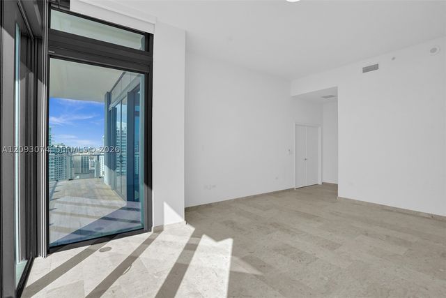 88 SW 7th St 4011, Miami, FL 33130