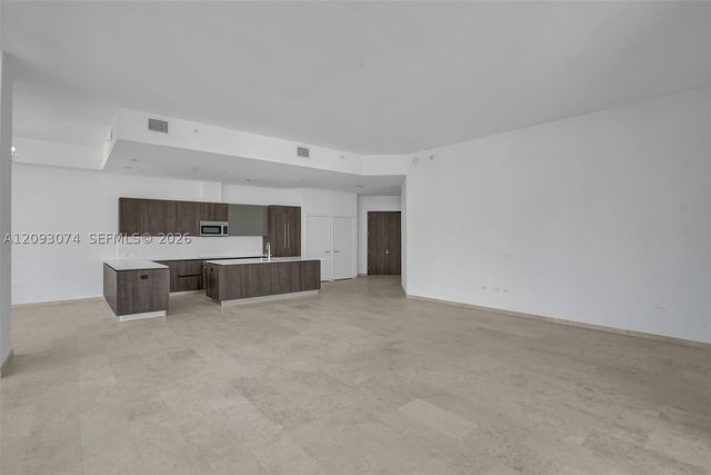 88 SW 7th St 4011, Miami, FL 33130