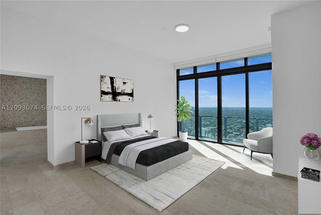 88 SW 7th St 4011, Miami, FL 33130