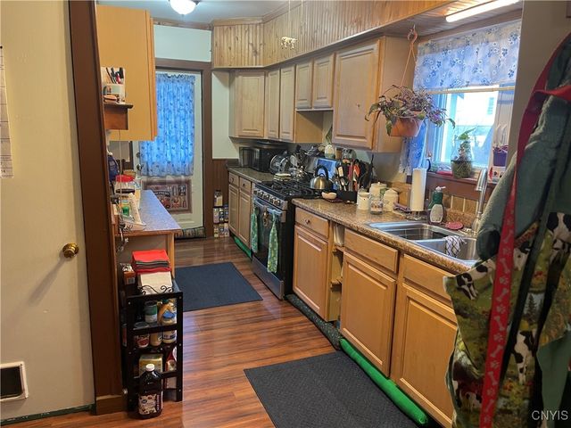 16 Aspen Street, Auburn, NY 13021