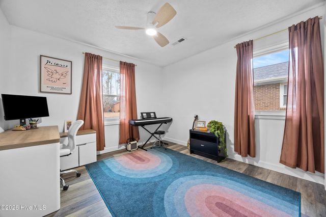 131 Meadowood Drive, Wilmington, NC 28411