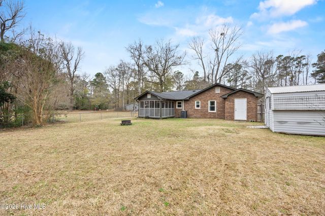 131 Meadowood Drive, Wilmington, NC 28411