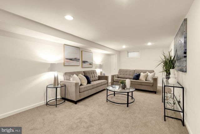 9101 48TH PL, College Park, MD 20740